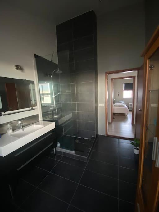 Eaglerock Guesthouse And Tours Киркьюбайярклёйстюр Экстерьер фото